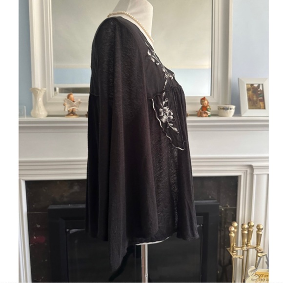 Free People Bed of Roses embroidered blouse - Picture 3 of 13